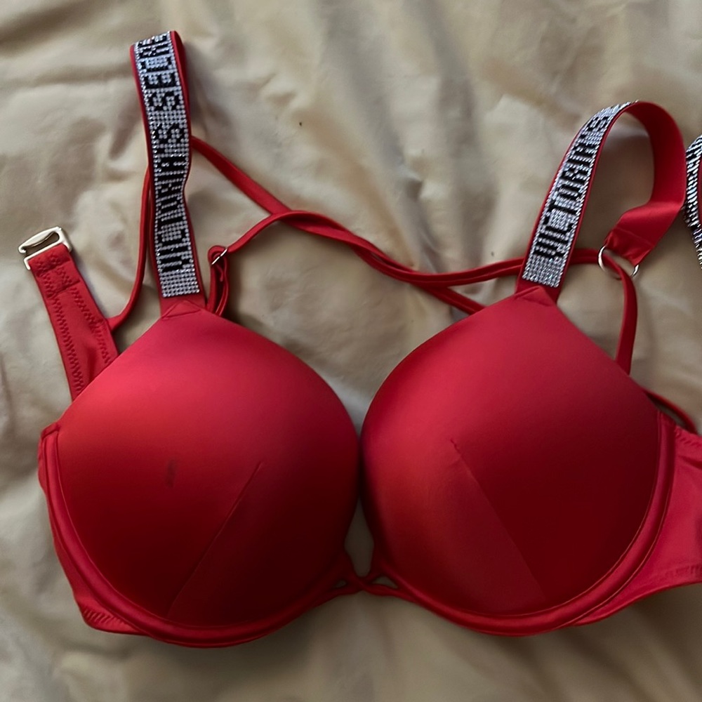 Victoria’s Secret Bling Shine Swim Top 32c